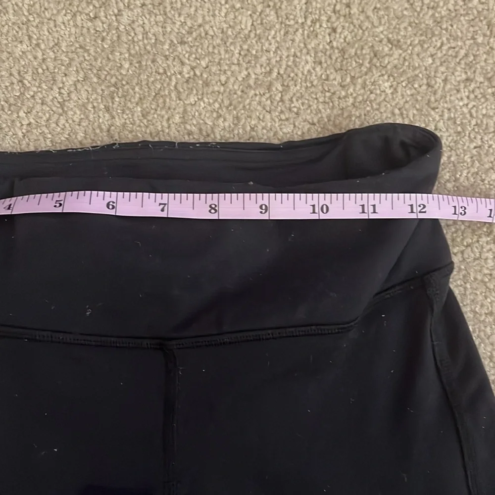 “ALO Moto Leggings size XS”
